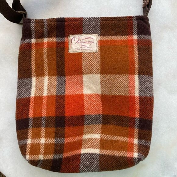 ONKAPARINGA AUSTRALIAN 100% WOOL PURSE - Picture 3 of 5